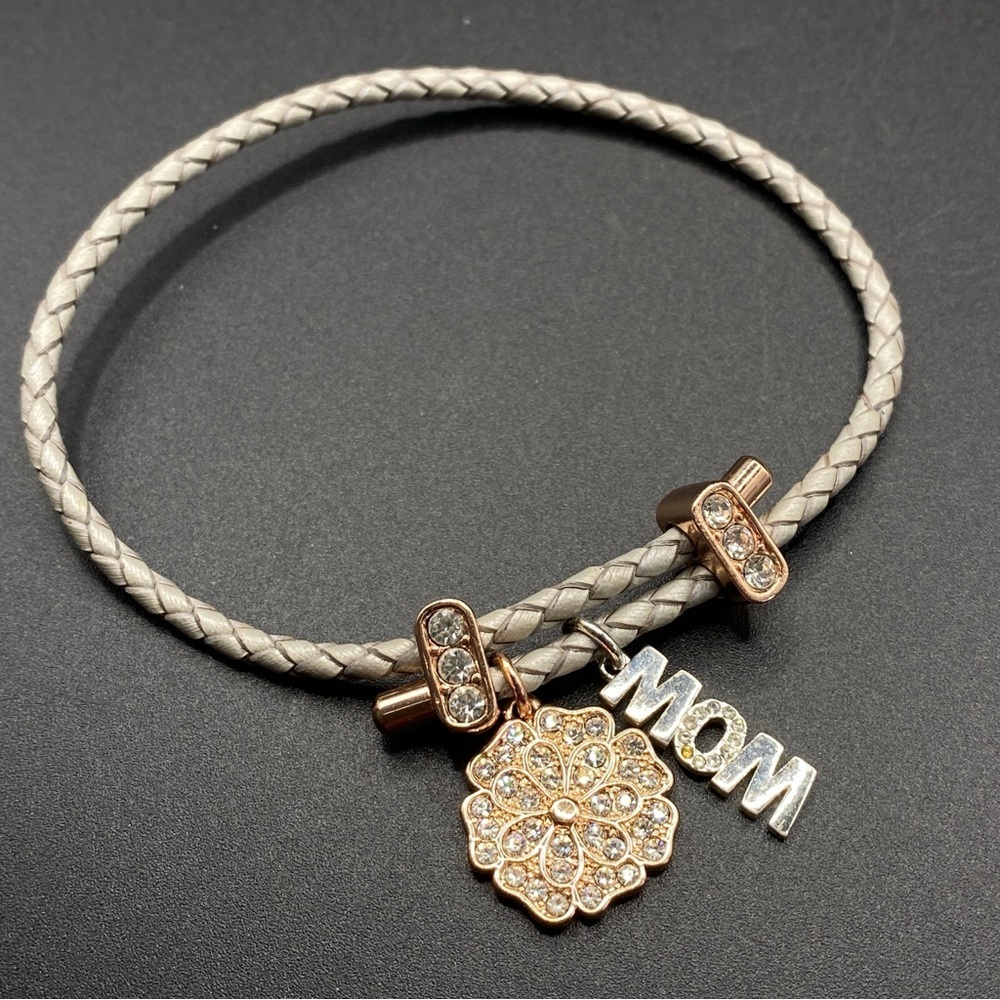 UNWRITTEN Rose Gold "MOM" Flower Rhinestone Slider Cord Adjustable Bracelet